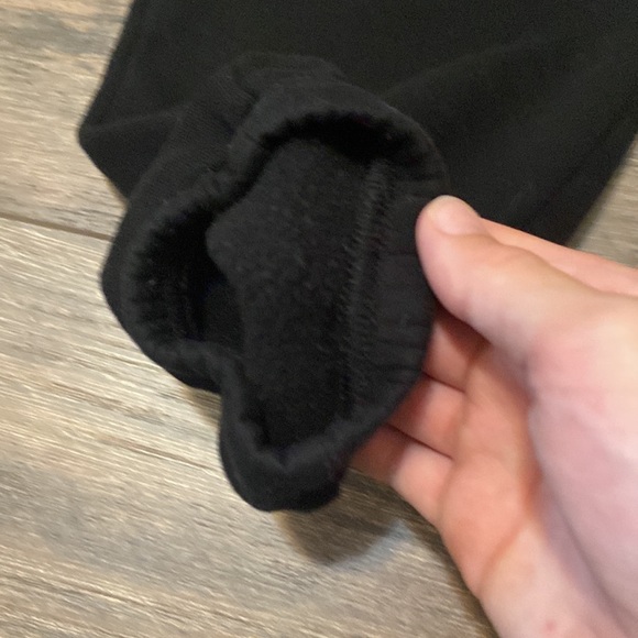 old navy black toe up sweats size L (10-12) (kids sizing) - Picture 2 of 4